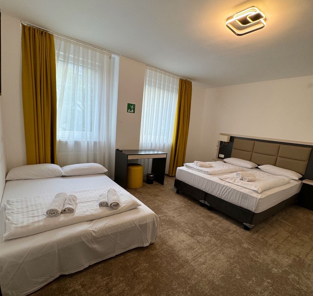 Comfort Quadruple Room
