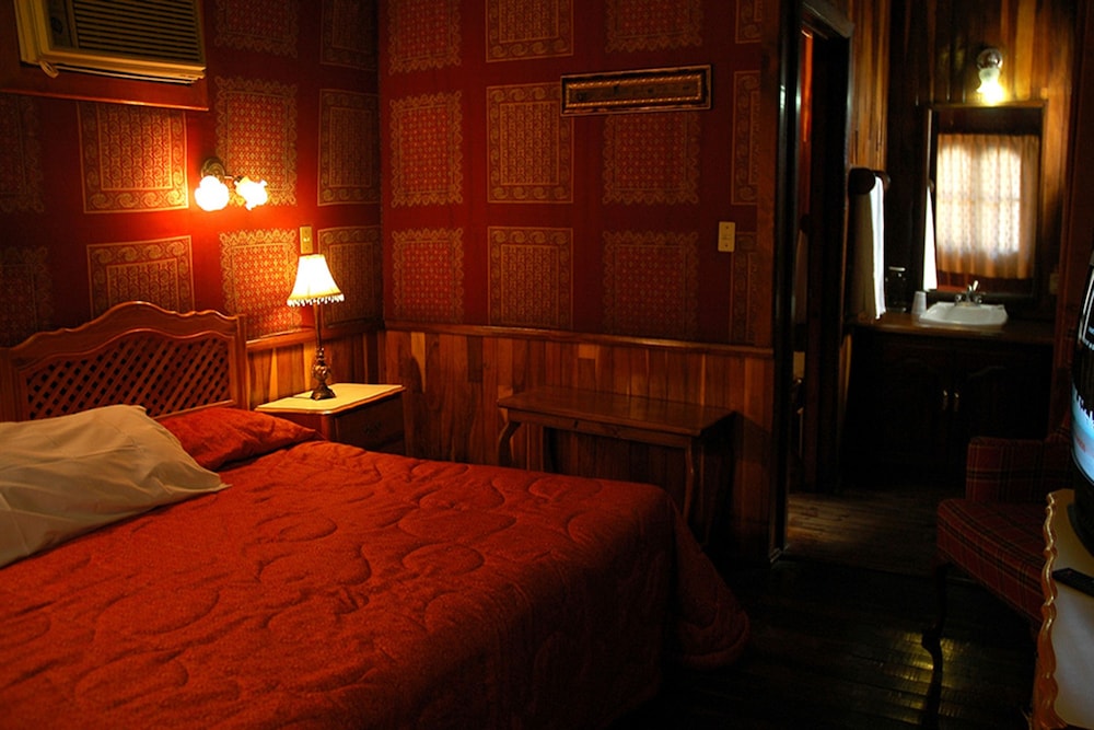 Basic Triple Room