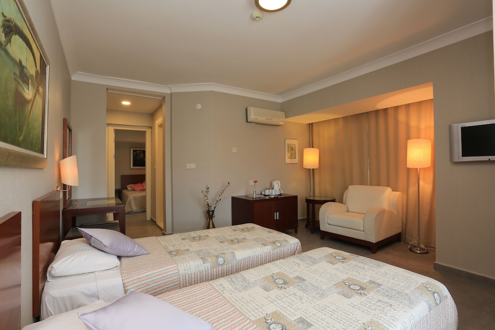 Standard Triple Room, 1 Bedroom photo 1