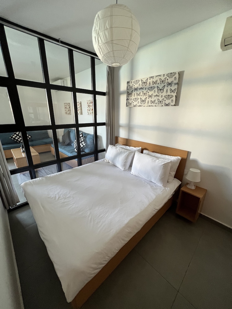 Superior Apartment, 2 Bedrooms, Pool View photo 3