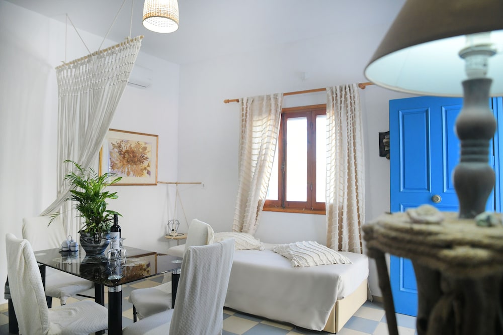 Apartment, 2 Bedrooms, Sea View photo 1