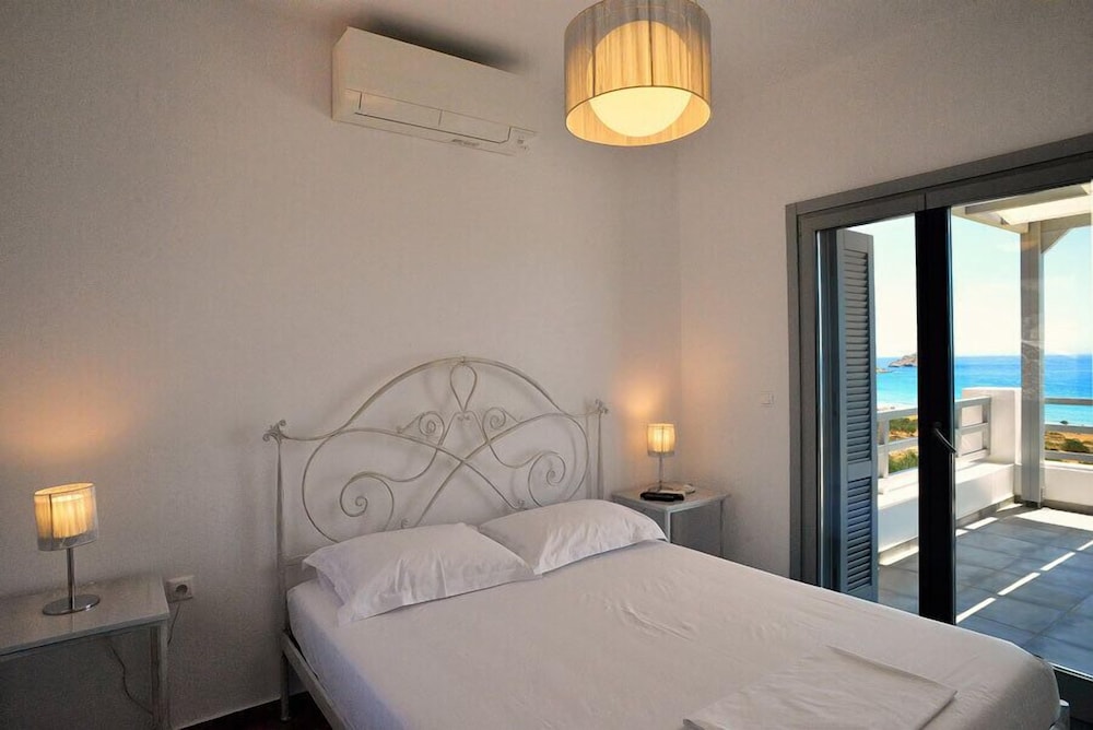 Villa, 2 Bedrooms, Pool Access