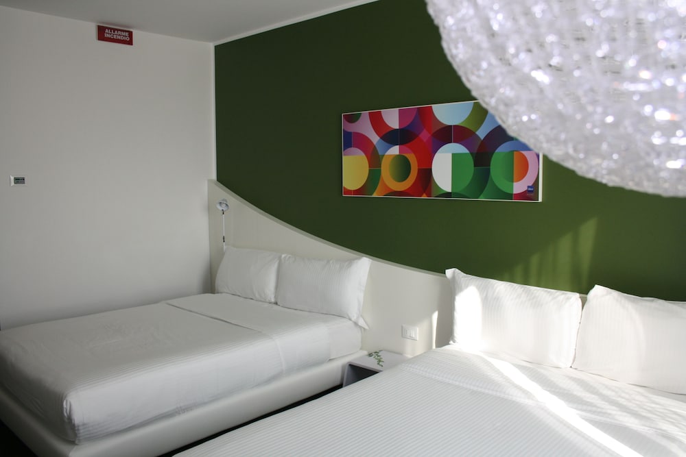 Standard Triple Room photo 2