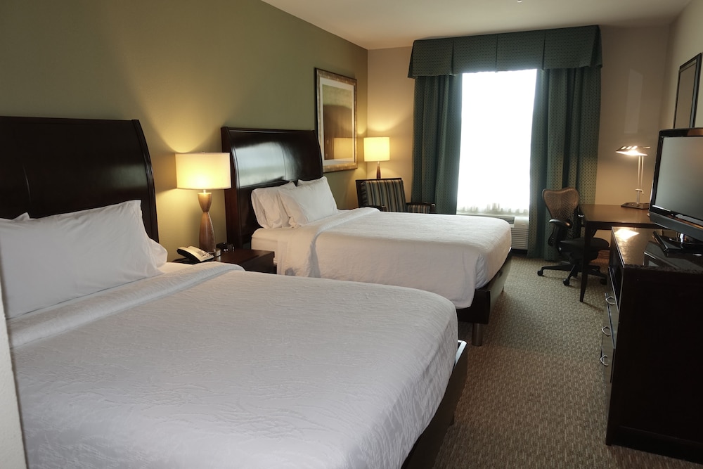 Room, 2 Queen Beds, Accessible - Photo 2