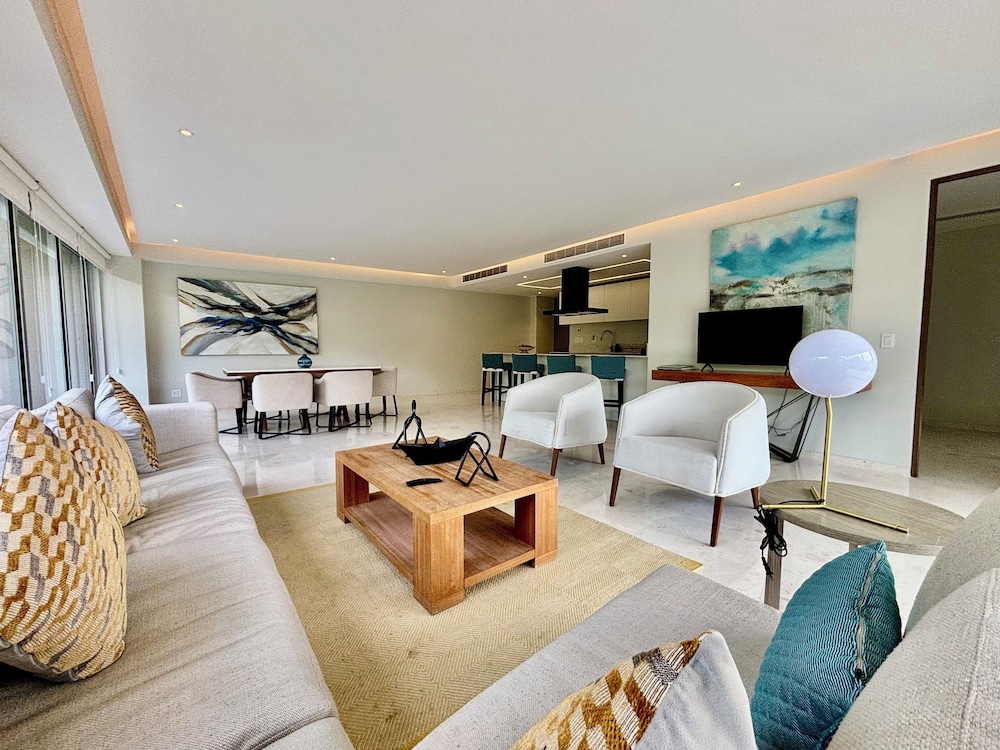 Family Apartment photo 1