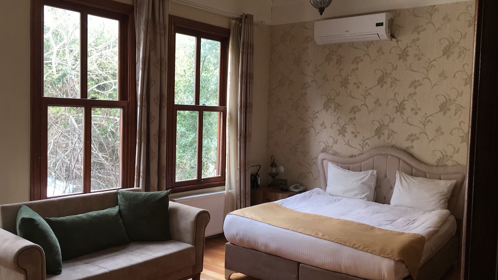 Deluxe Suite, Garden View photo 2