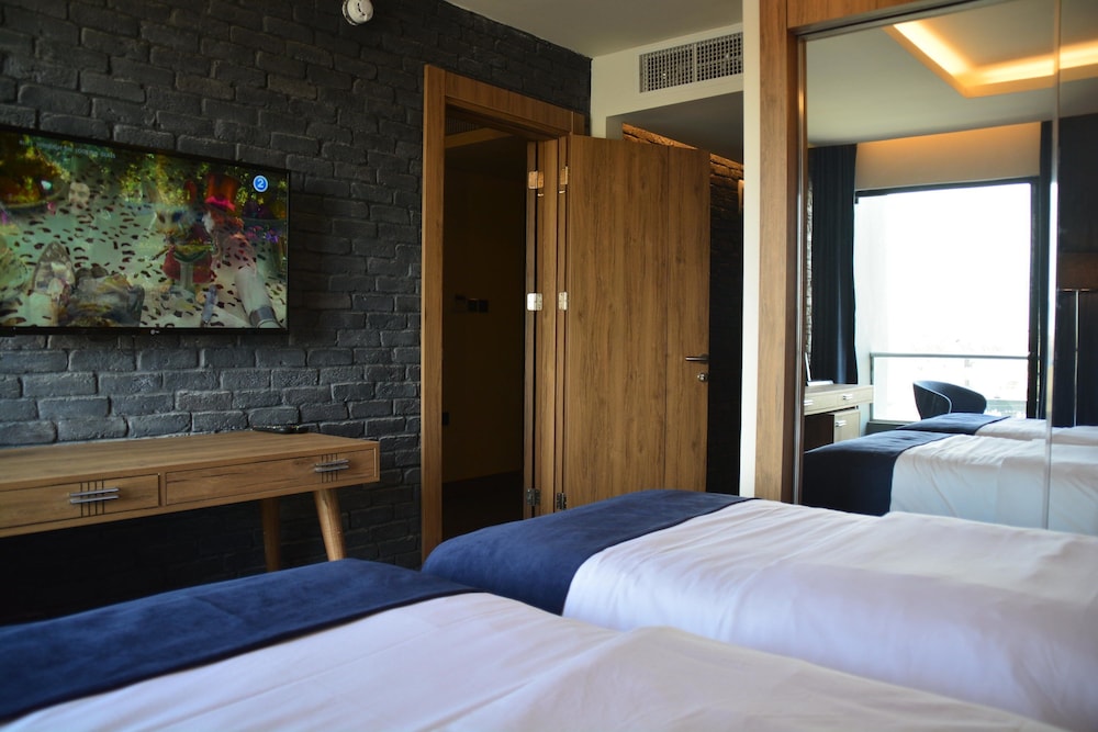 Standard Room - Photo 9