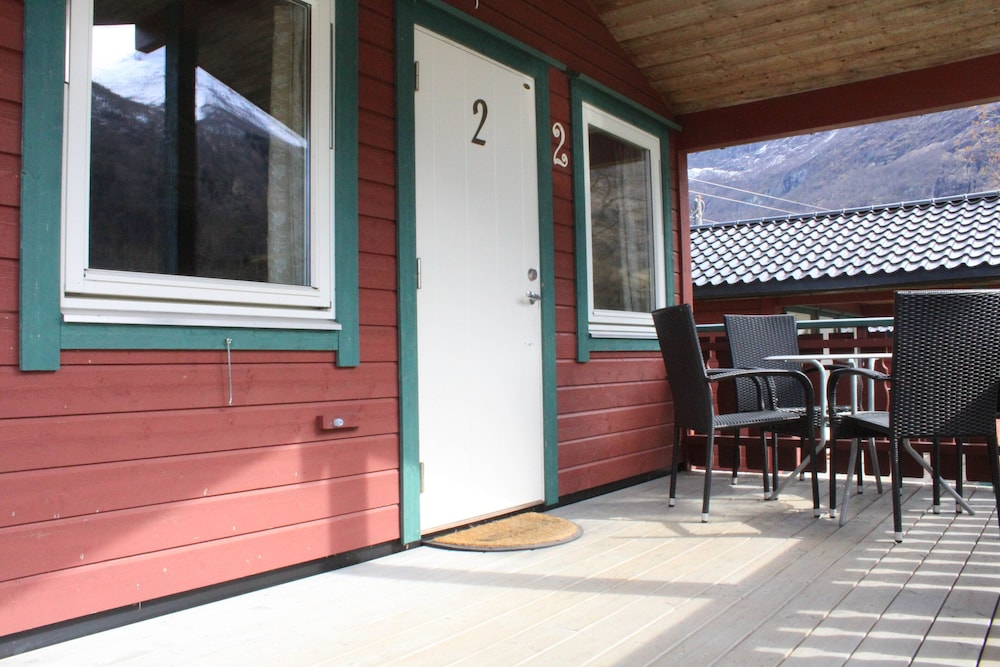 Basic Cabin (Hytte 2, Private WC, Shared Bathroom) photo 1