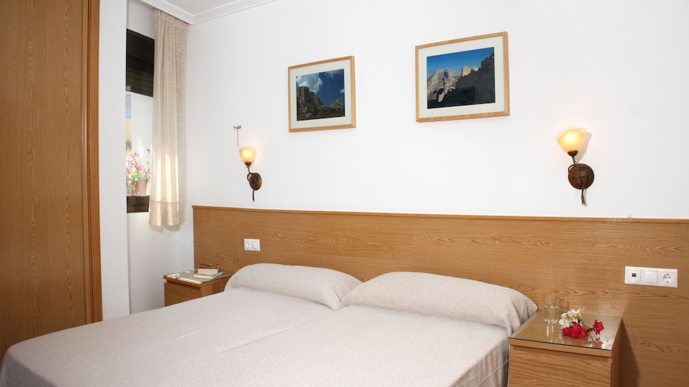 Apartamento, 1 habitación, cocina, vista a la montaña