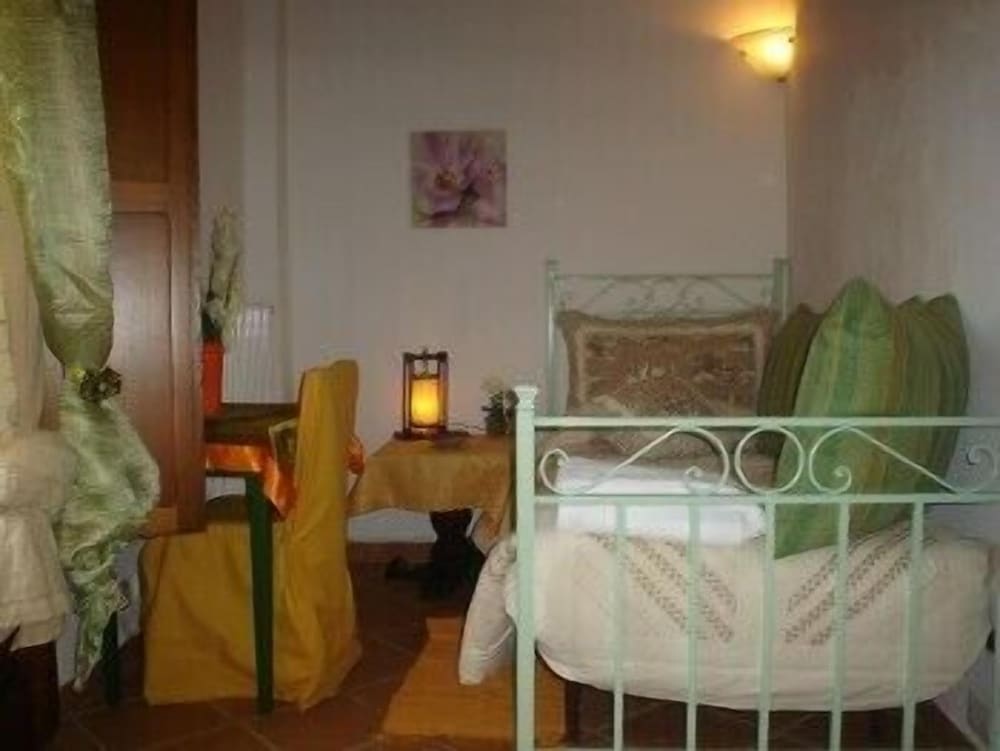 Single Room photo 1