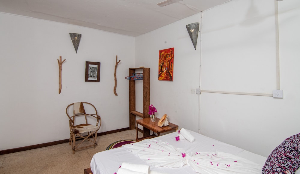 Basic Double Room