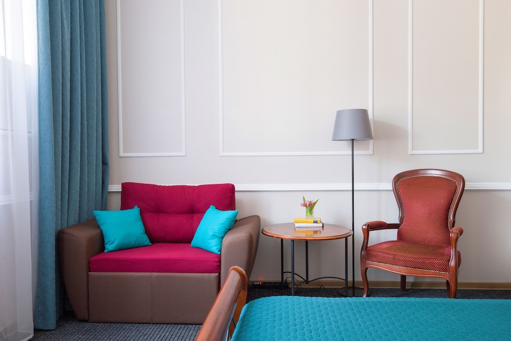 Junior Triple Room