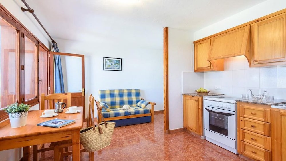 Apartment, 1 Bedroom, Balcony photo 2