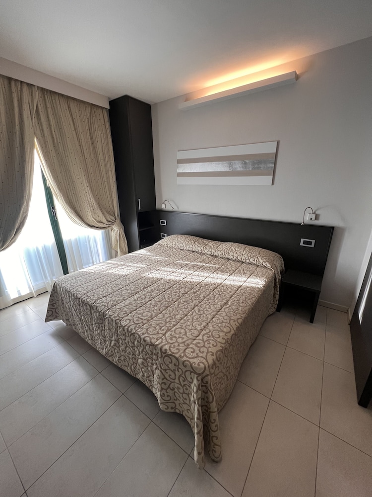 Comfort Triple Room photo 3