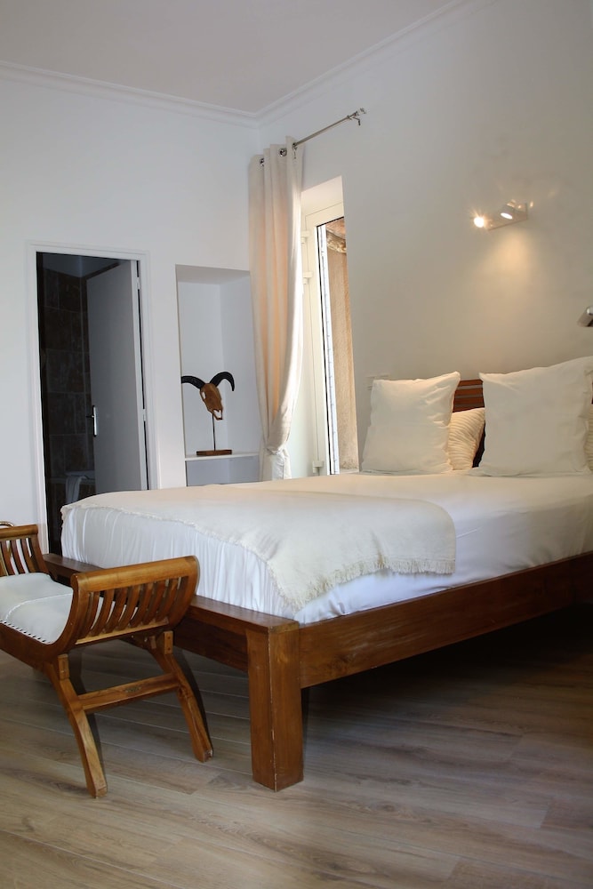 Superior Double Room (Calissanne)