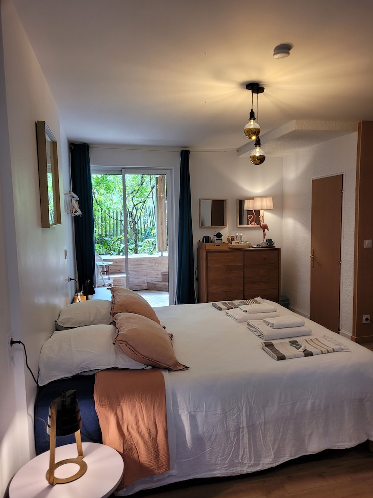 Superior Double Room, Garden View