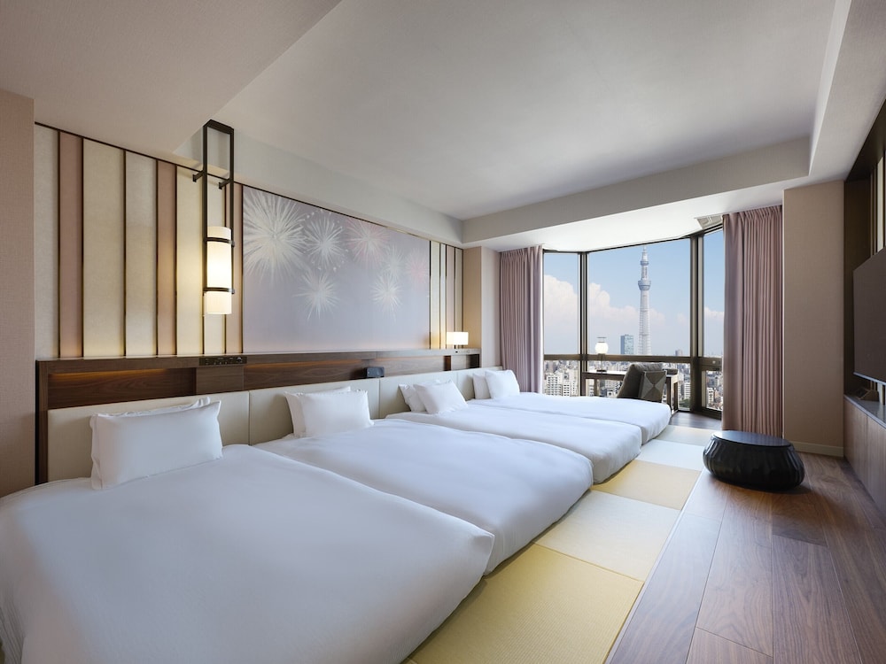 Executive Suite with Skytree Side with 2 Extra Bed (4 adults), Non Smoking