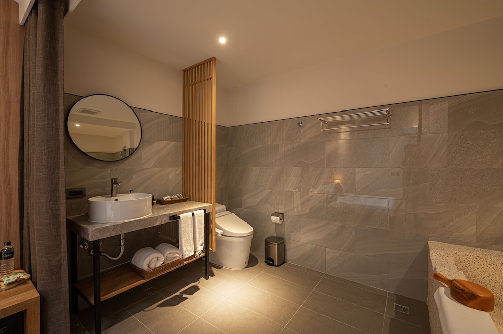 Superior Studio Suite - Photo 2
