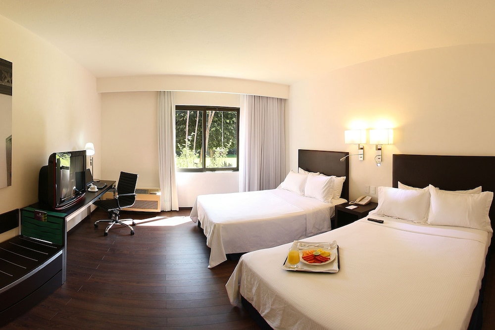 Superior Double Room, 2 Double Beds - Photo 1
