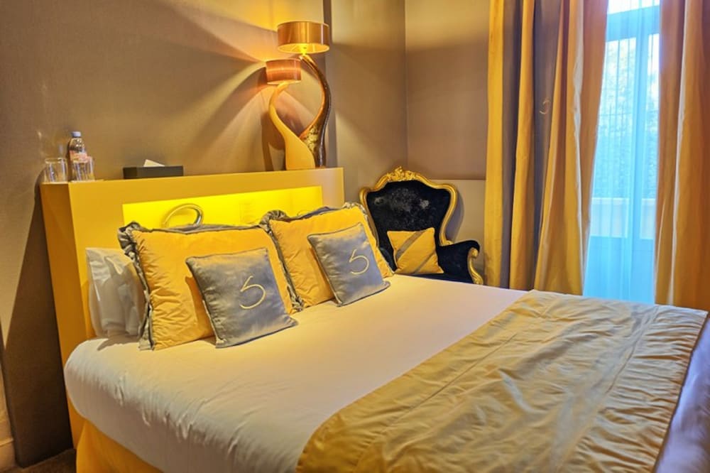 Classic Double or Twin Room photo 3