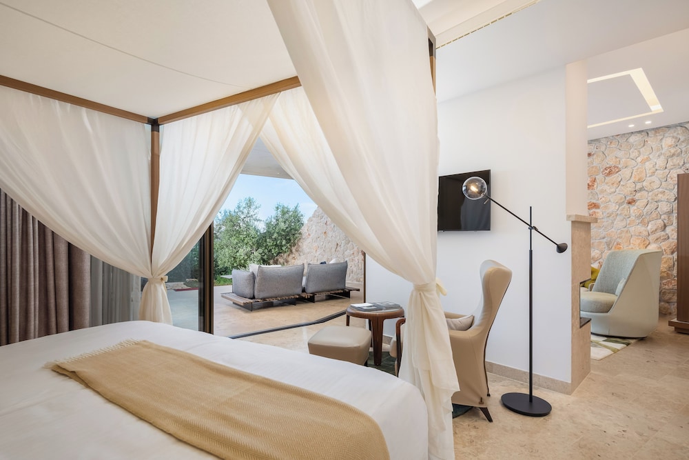 Luxury Suite with Terrace and Sea View - Photo 3