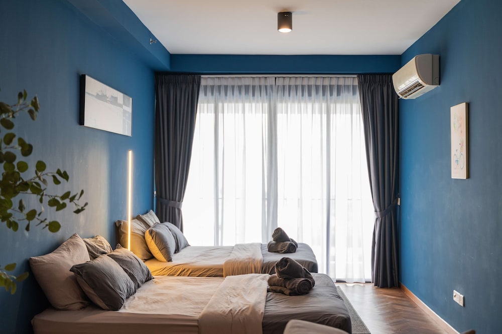 Deluxe Seaview Suite Twin Bed by The Only Bnb - Photo 6