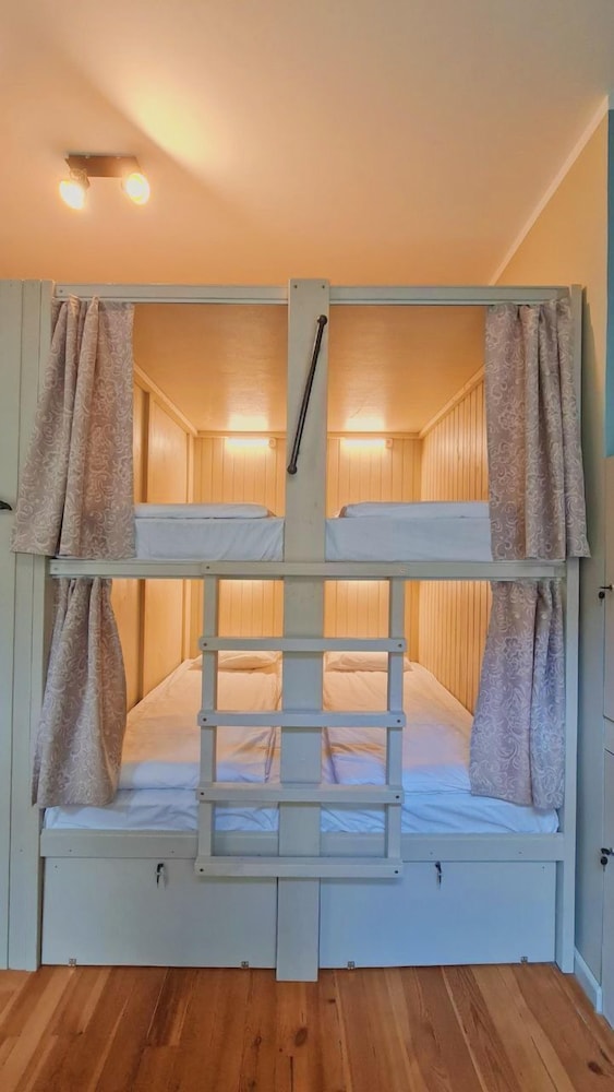 Shared Dormitory, City View (10 people) photo 1