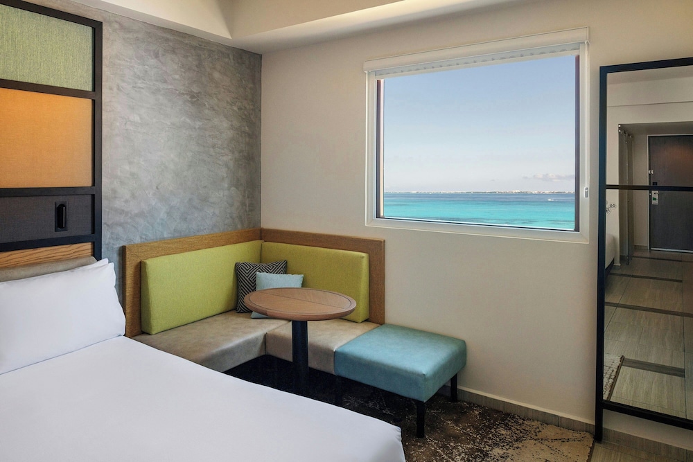 aloft, Room, 2 Queen Beds, Ocean View - Photo 3