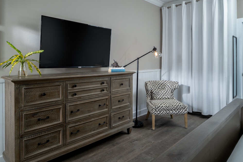 Superior Room, Multiple Beds, Refrigerator, Garden Area (Room 12) photo 3