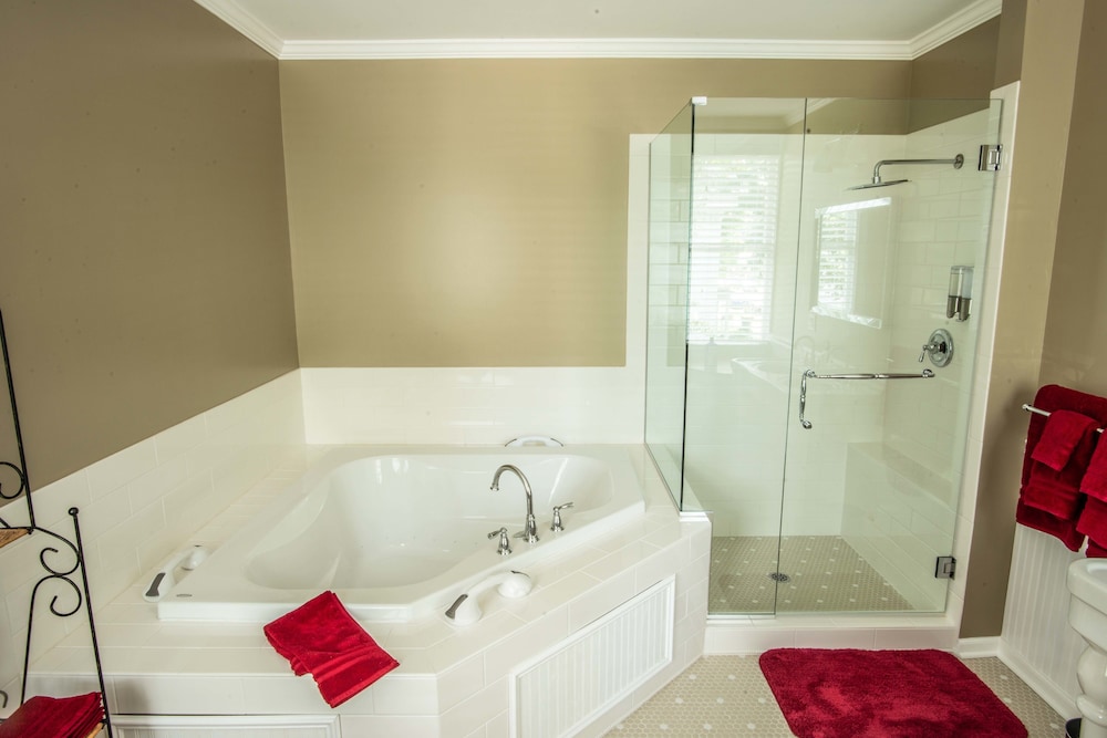 (Julia) whirlpool Jacuzzi photo 3