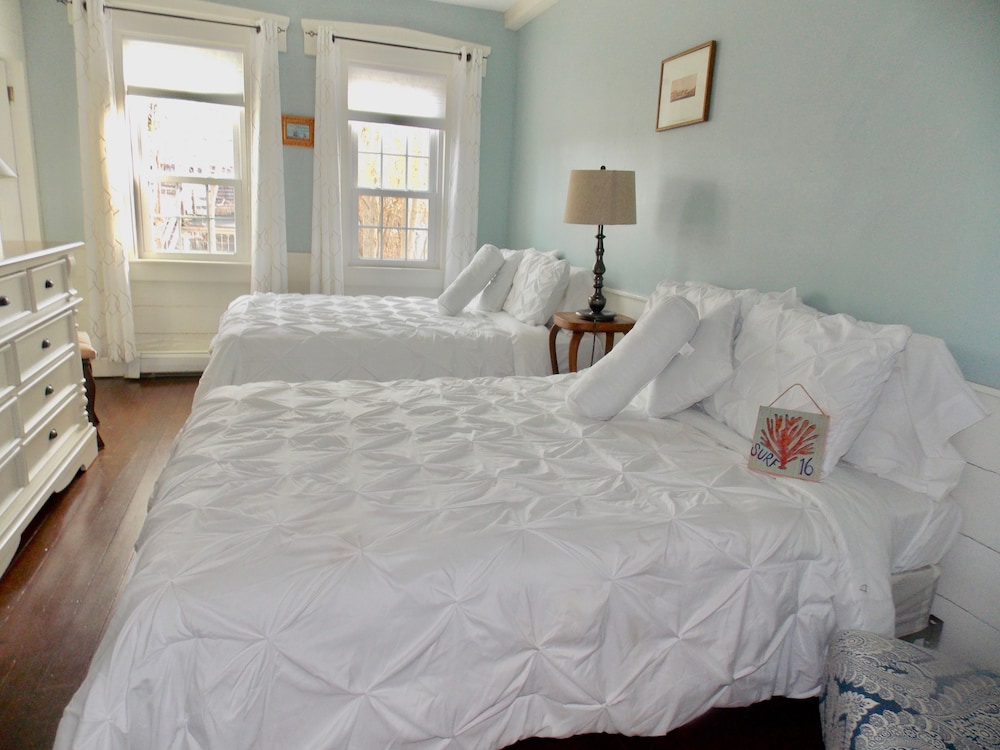 The Captain's House - 2 Double Beds photo 2