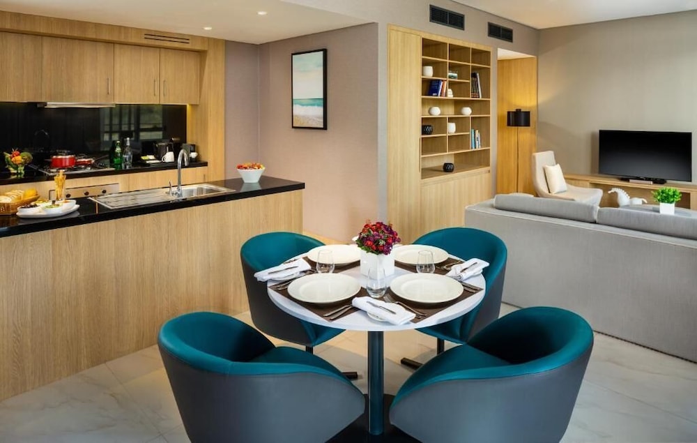 Premium Suite with Kitchen