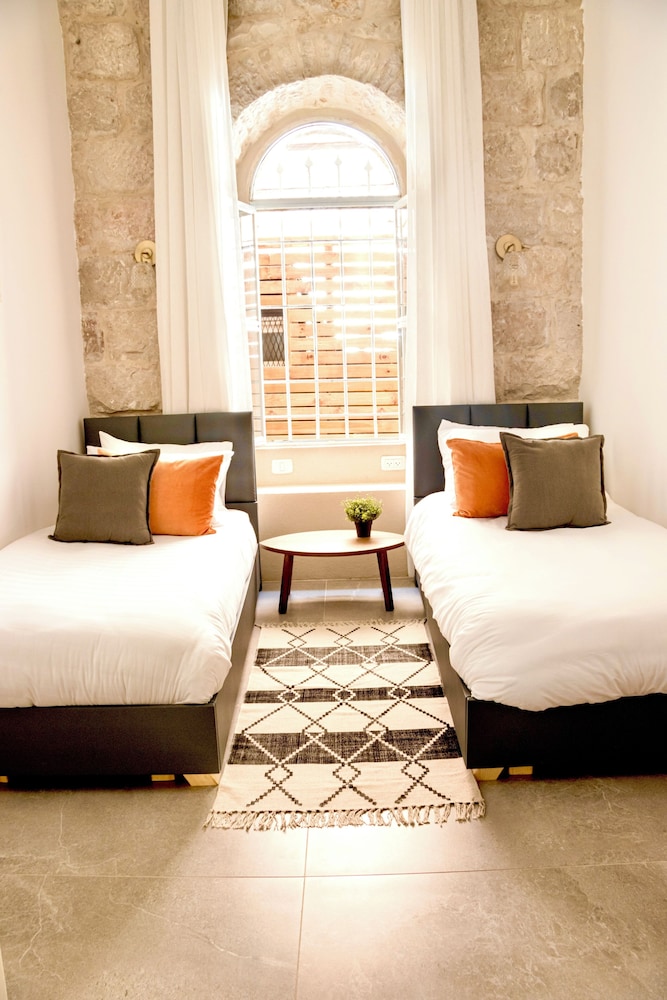 Exclusive Room - Photo 2