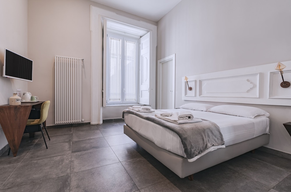 Classic Double Room