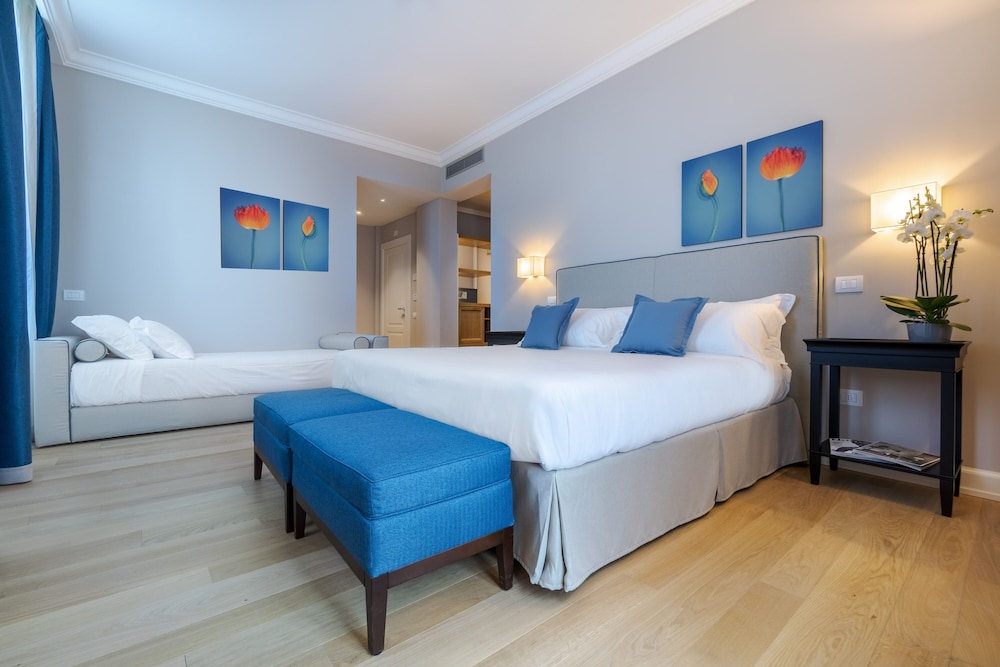 Family Deluxe (2 Bedrooms for 6 Pax)