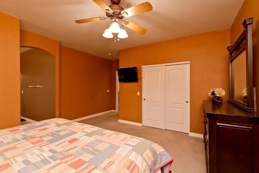Condo, 4 Bedrooms, Pool View photo 3
