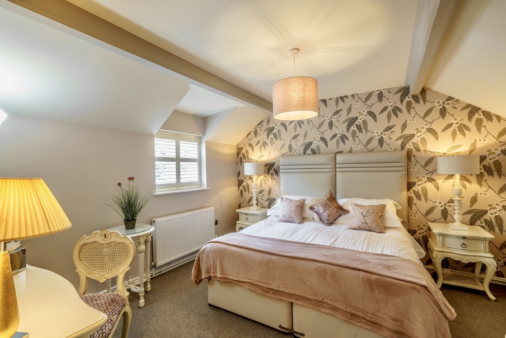Luxury Cottage, 3 Bedrooms, Non Smoking, Garden View - Photo 3