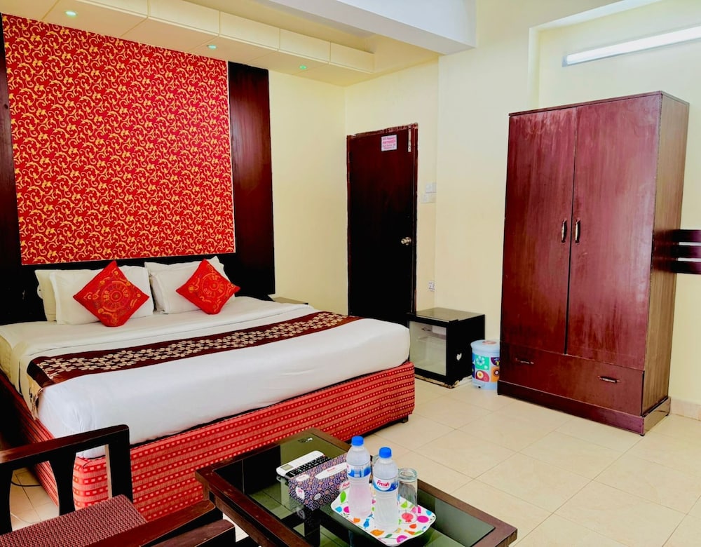 Deluxe Double Room, Balcony, City View