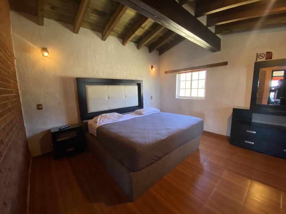 Classic Cabin