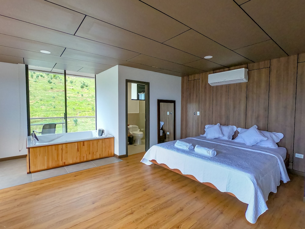 Suite photo 2