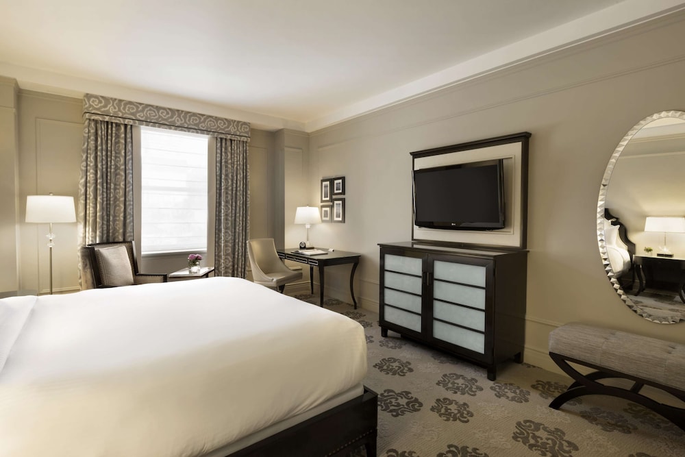 Signature Room, 1 Queen Bed