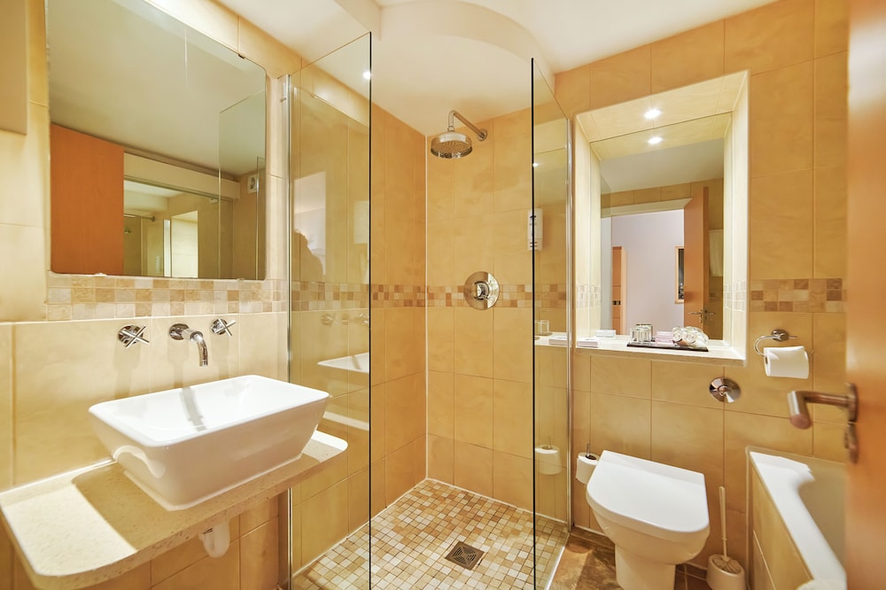 Superior Double Room - Photo 10
