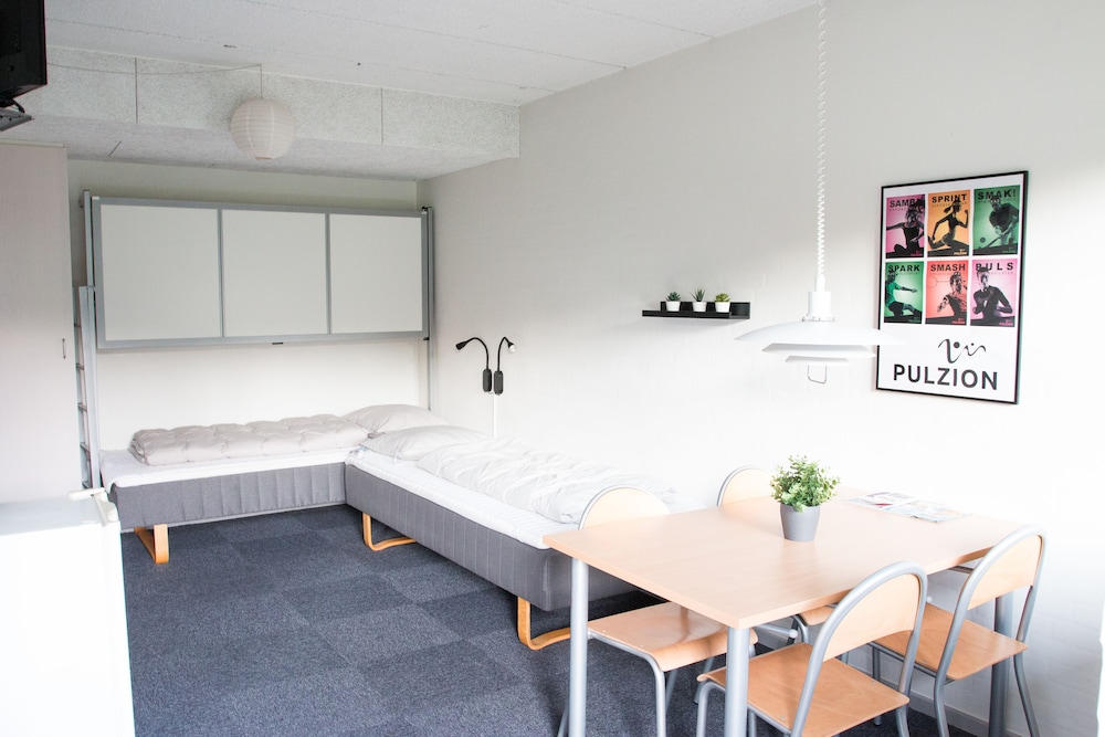Classic Room, 2 Bedrooms (Incl. Linen Package and Towel) photo 1