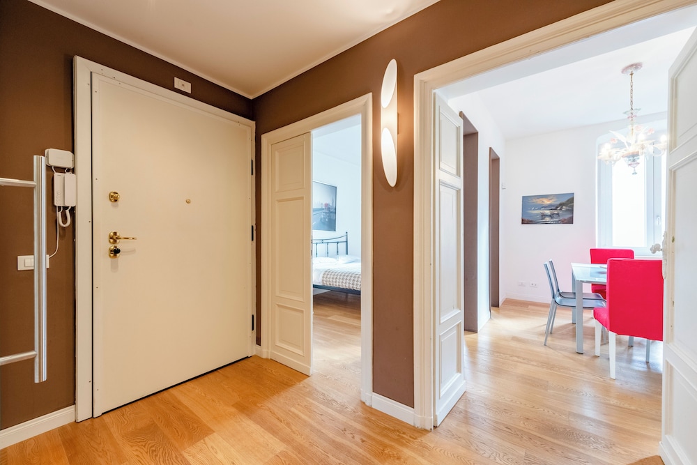 Apartment (3 Bedrooms)