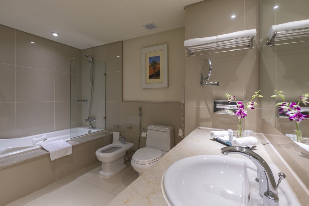 Panoramic Room, 1 King Bed, Sea View (Pool View) - Photo 6