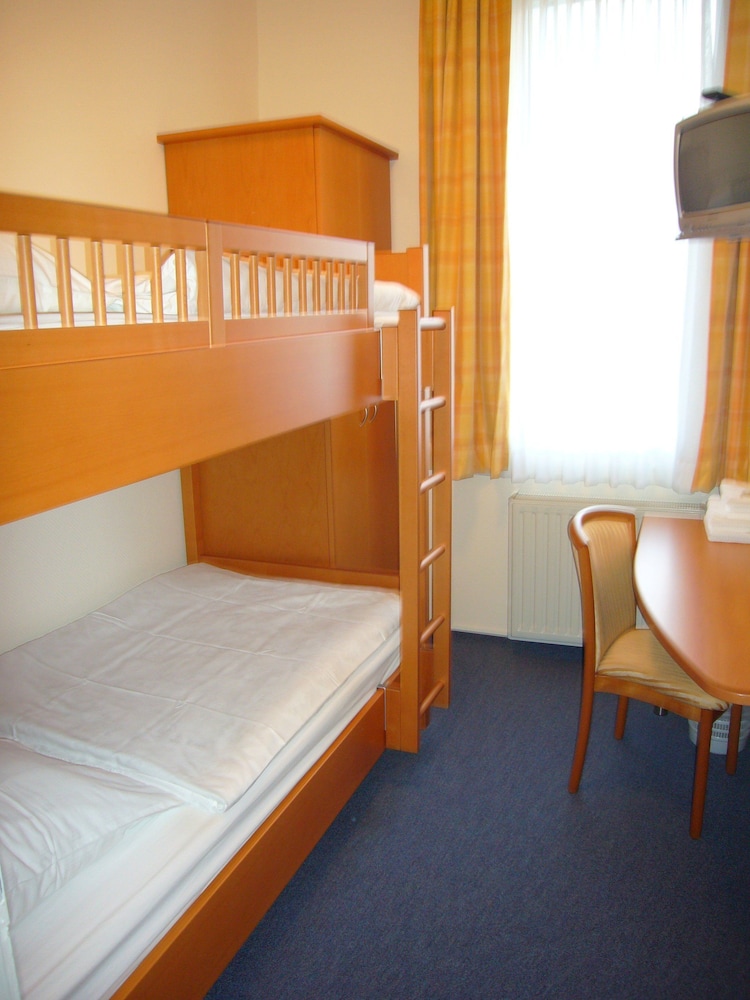 Basic Room photo 1