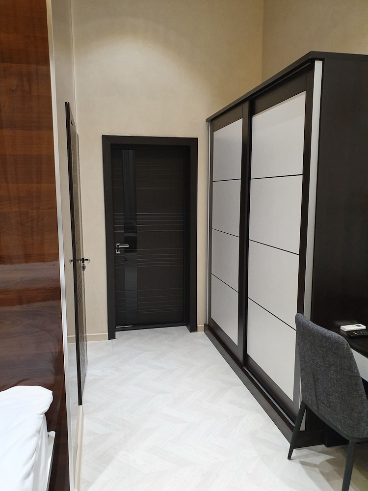 Standard Double or Twin Room photo 3