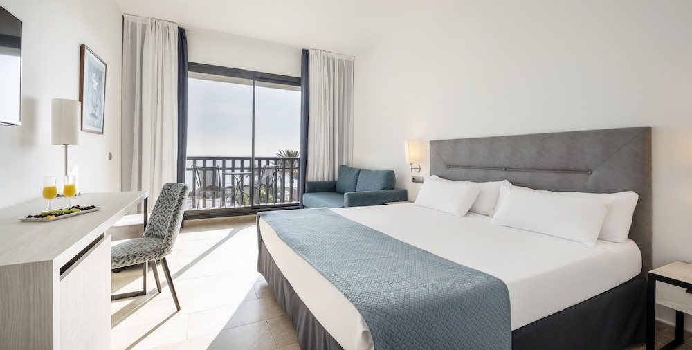 Double Room, Sea View - Photo 1