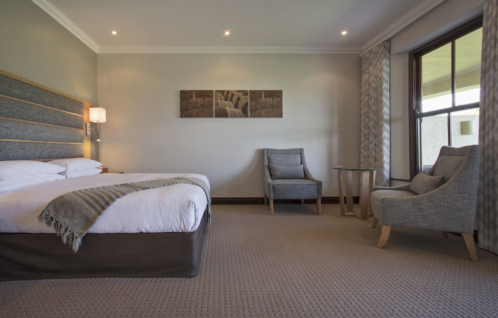 Signature Room, 1 Bedroom, Patio, Mountain View