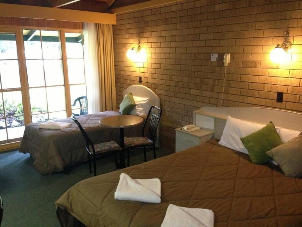 Standard Twin Room, Garden View